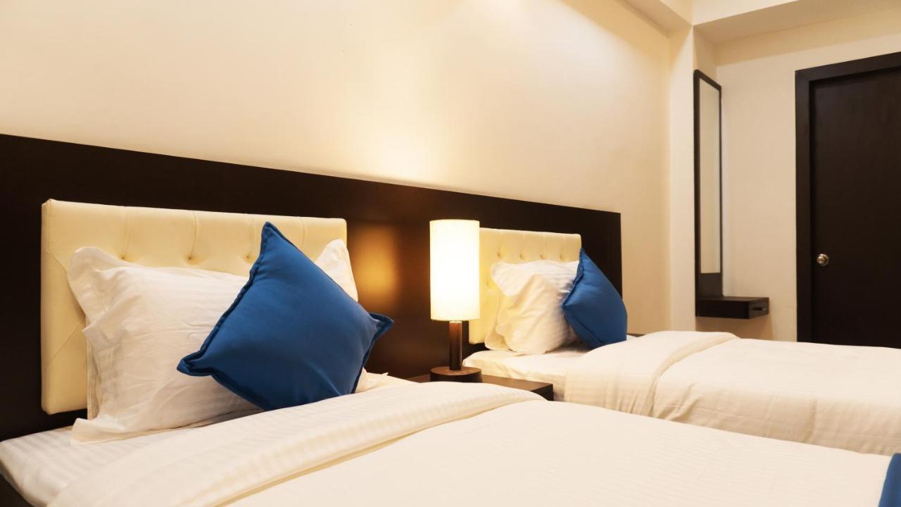 Hotel Max Inn Bhagalpur Bagian luar foto