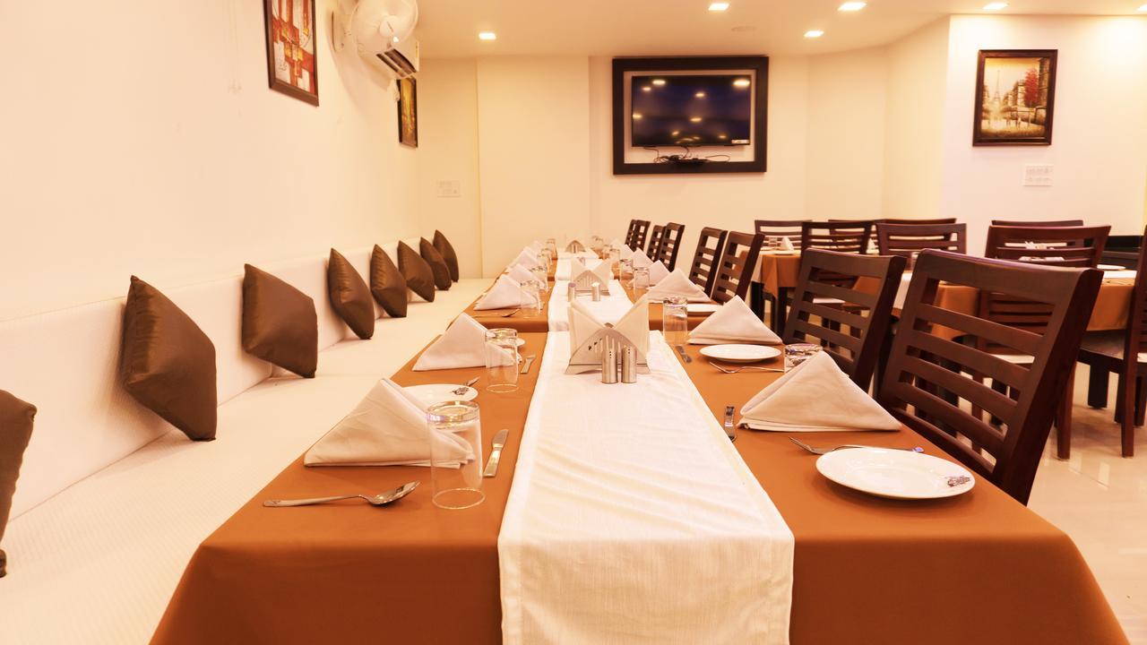 Hotel Max Inn Bhagalpur Bagian luar foto